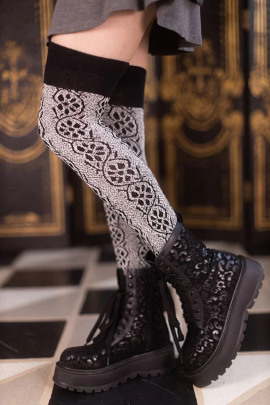 "Dreamer Socks Flowering Vines Thigh High Socks for Women - Stylish Knee-High Floral Pattern Stockings"