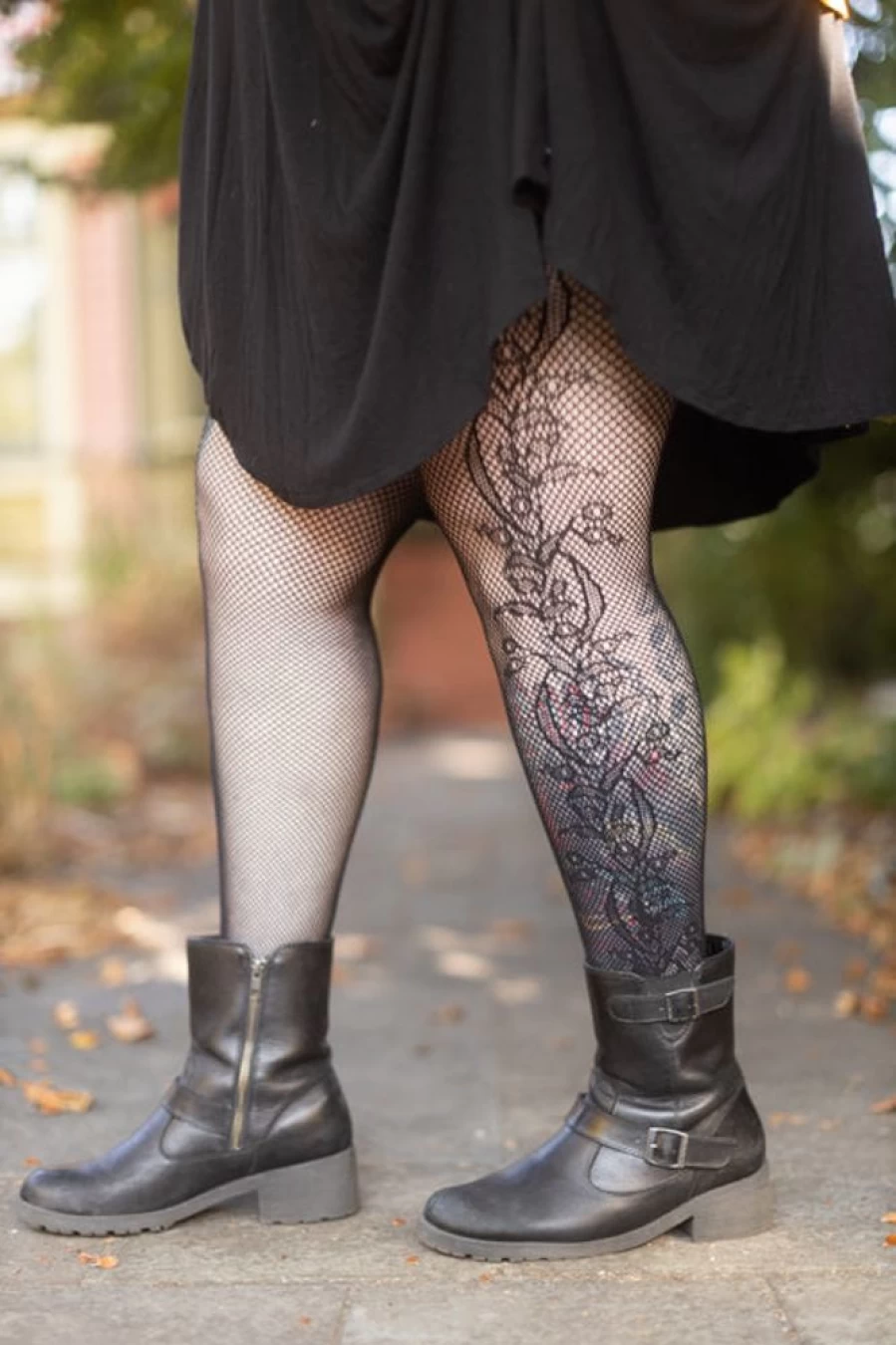 Killer Legs Plus Size Whimsical Floral Lace Net Tights for Women - Stylish Side Insert Design