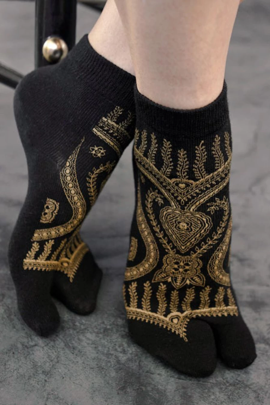 Polonova Mehndi Design Comfortable Cotton Tabi Socks for Women and Men