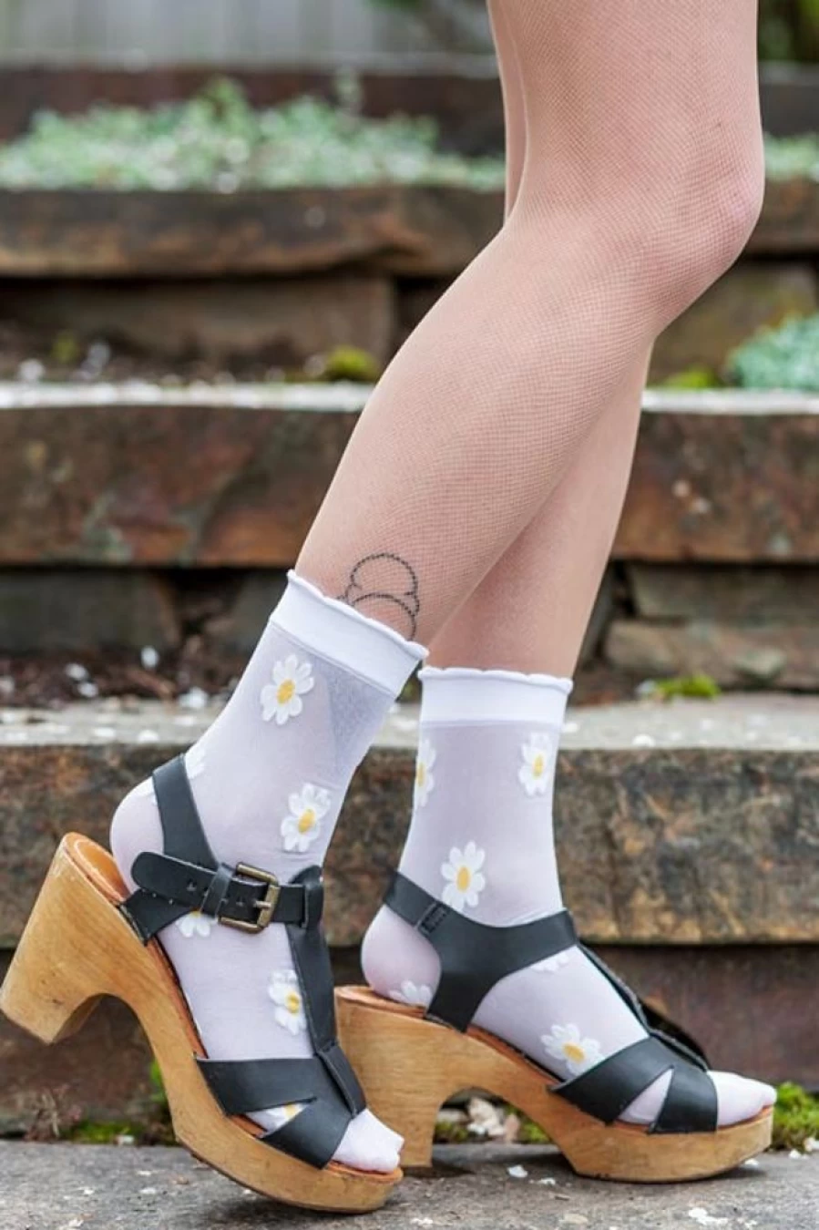 Leg Avenue Sheer Floral Daisy Ankle Socks - Women's Sexy Lace Anklets for Fashion & Comfort