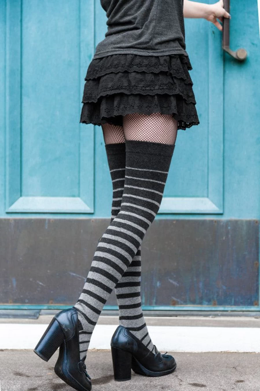 Dreamer Socks Gradient Stripes Thigh High Socks - Extraordinary Colorful Knee-High Stockings for Women
