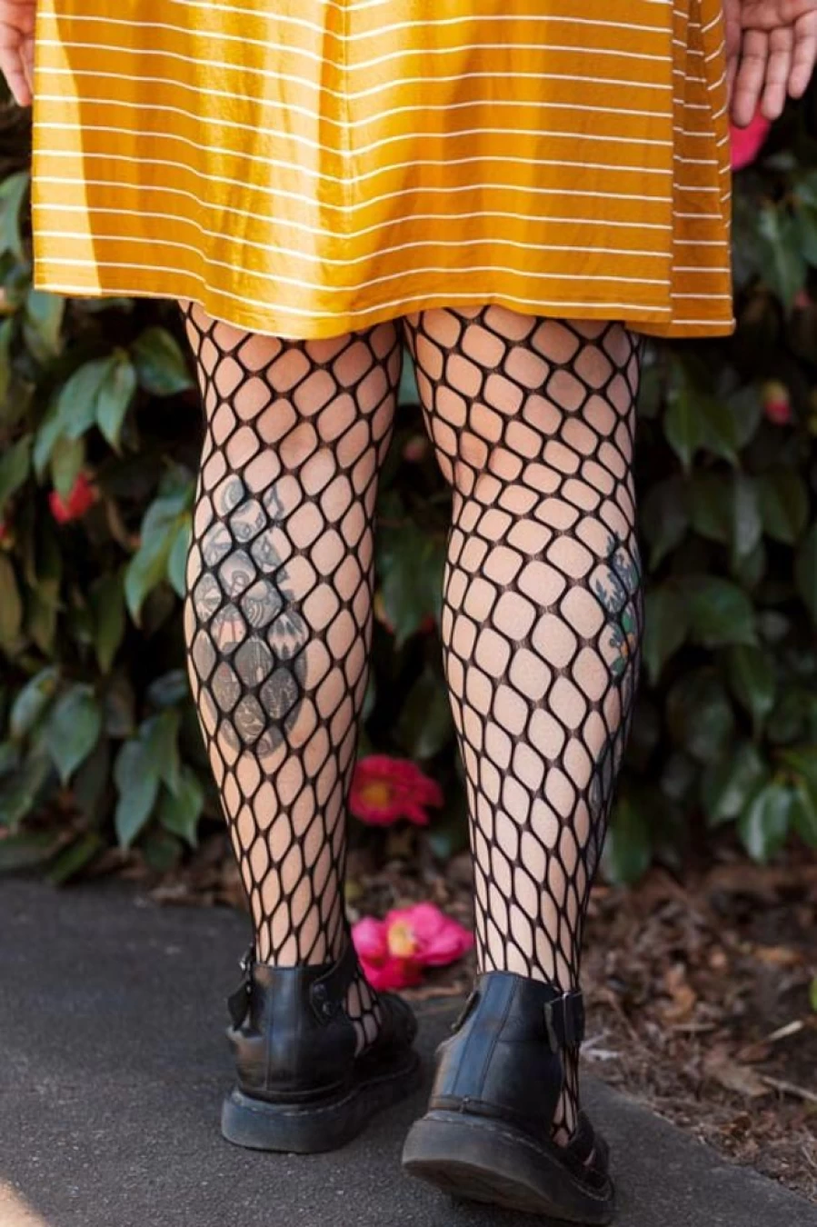 Leg Avenue Sharp Edge Fishnet Tights with Scale Design for Women
