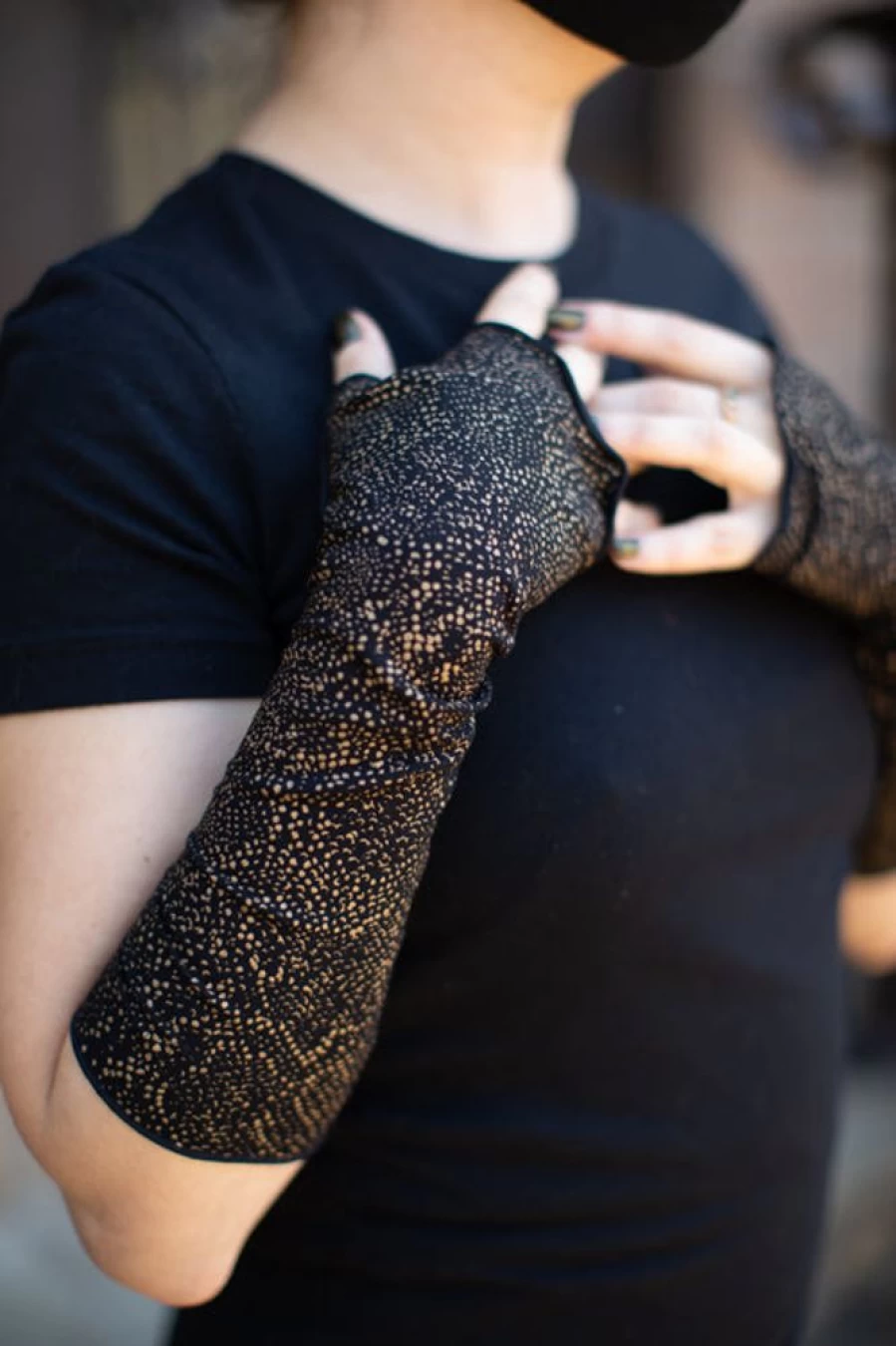 CARAUCCI Reversible Snake Print Arm Warmers - Stylish & Comfortable Hand Sleeves for Women & Men