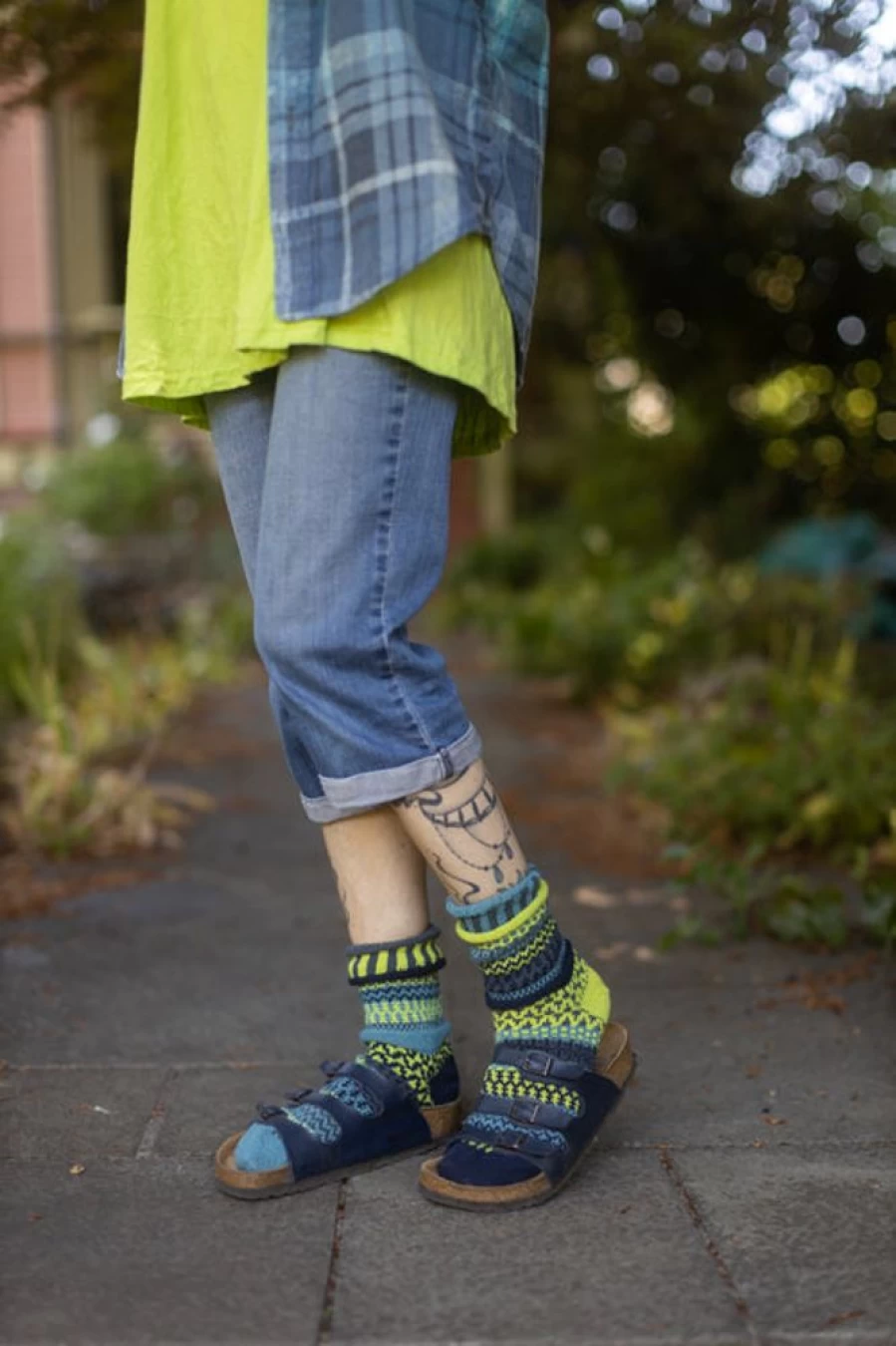 "Solmate Lemongrass Crew Socks – Vibrant & Comfortable Unisex Design"