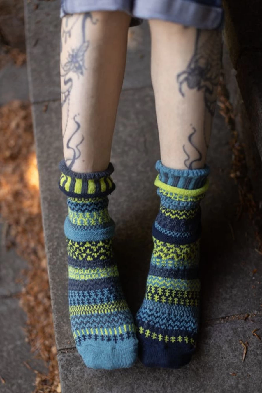 "Solmate Lemongrass Crew Socks – Vibrant & Comfortable Unisex Design"
