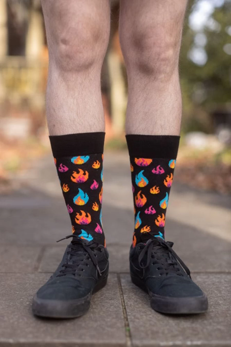 Happy Socks Flames Crew Socks - Bold Pattern Comfortable Everyday Socks for Men and Women