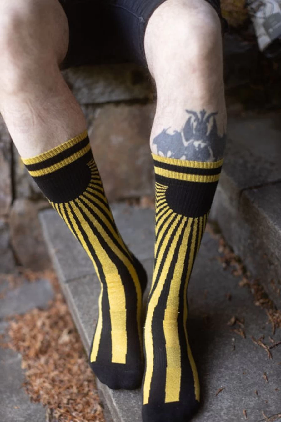 Happy Socks Athletic Sunset Sparkle Crew Socks - Colorful Comfort for Active Lifestyles