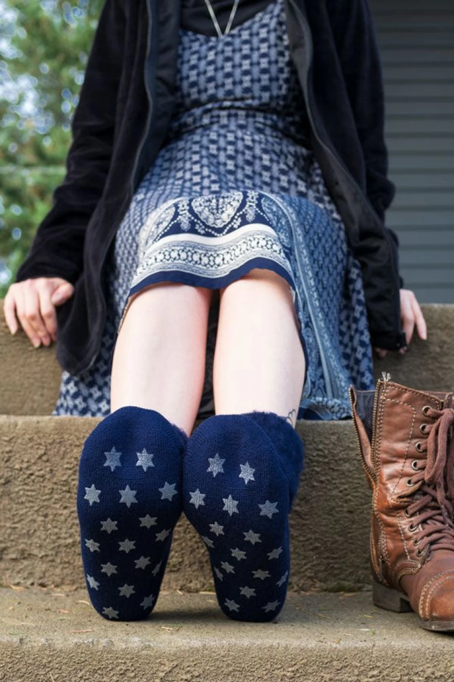 Outer Gear Cozy New Zealand Wool Bed Socks with Non-Slip Star Treads for Warmth & Comfort