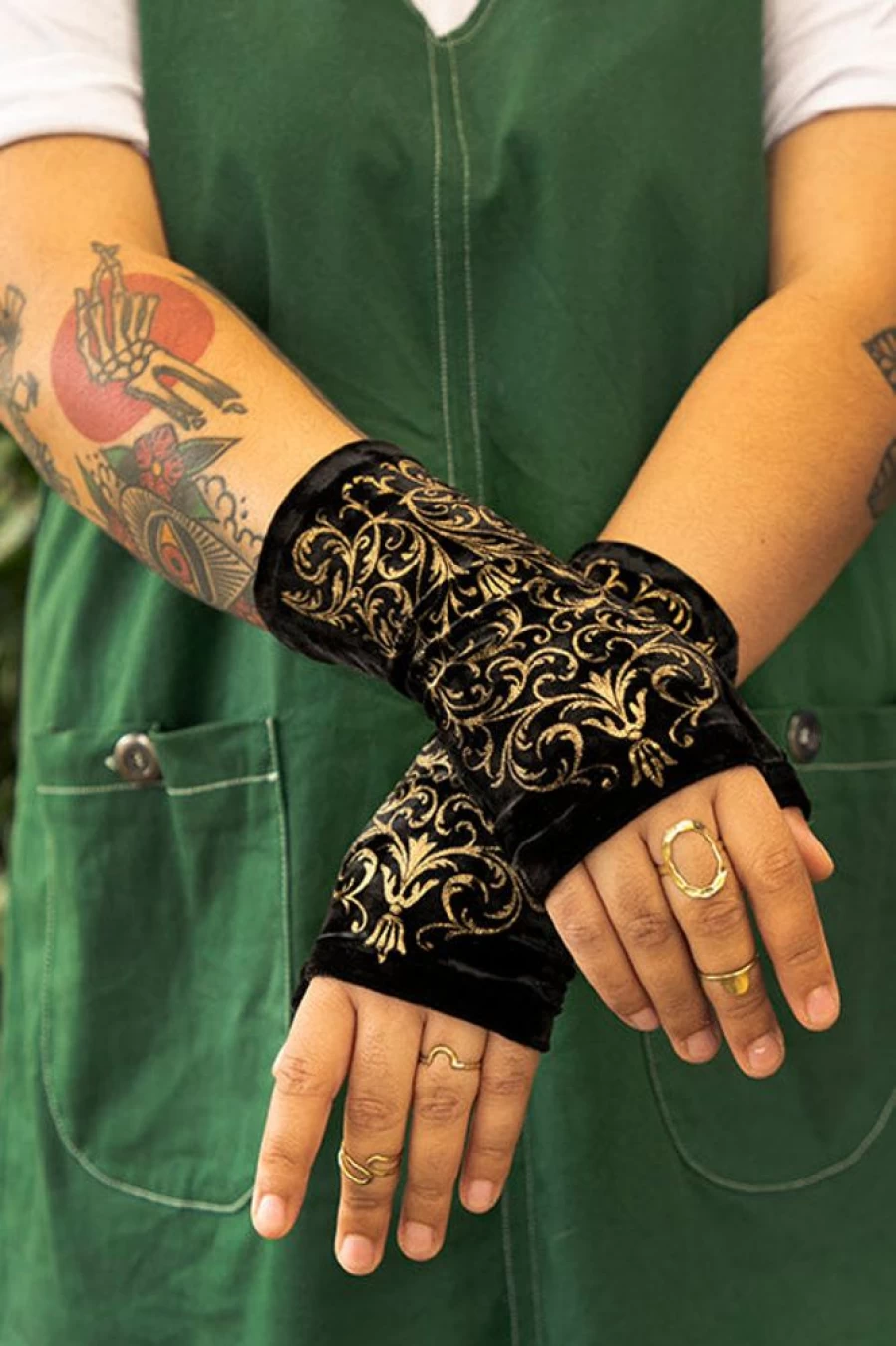 Polonova Imperial Premium Arm Warmers for Men & Women - Stylish & Comfortable Winter Accessories
