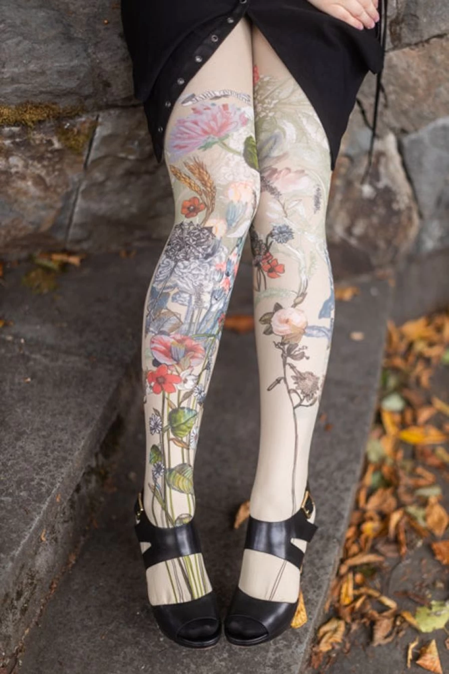 Marie Antoinette Printed Dragees Tights - Elegant Fashion Legwear for Women