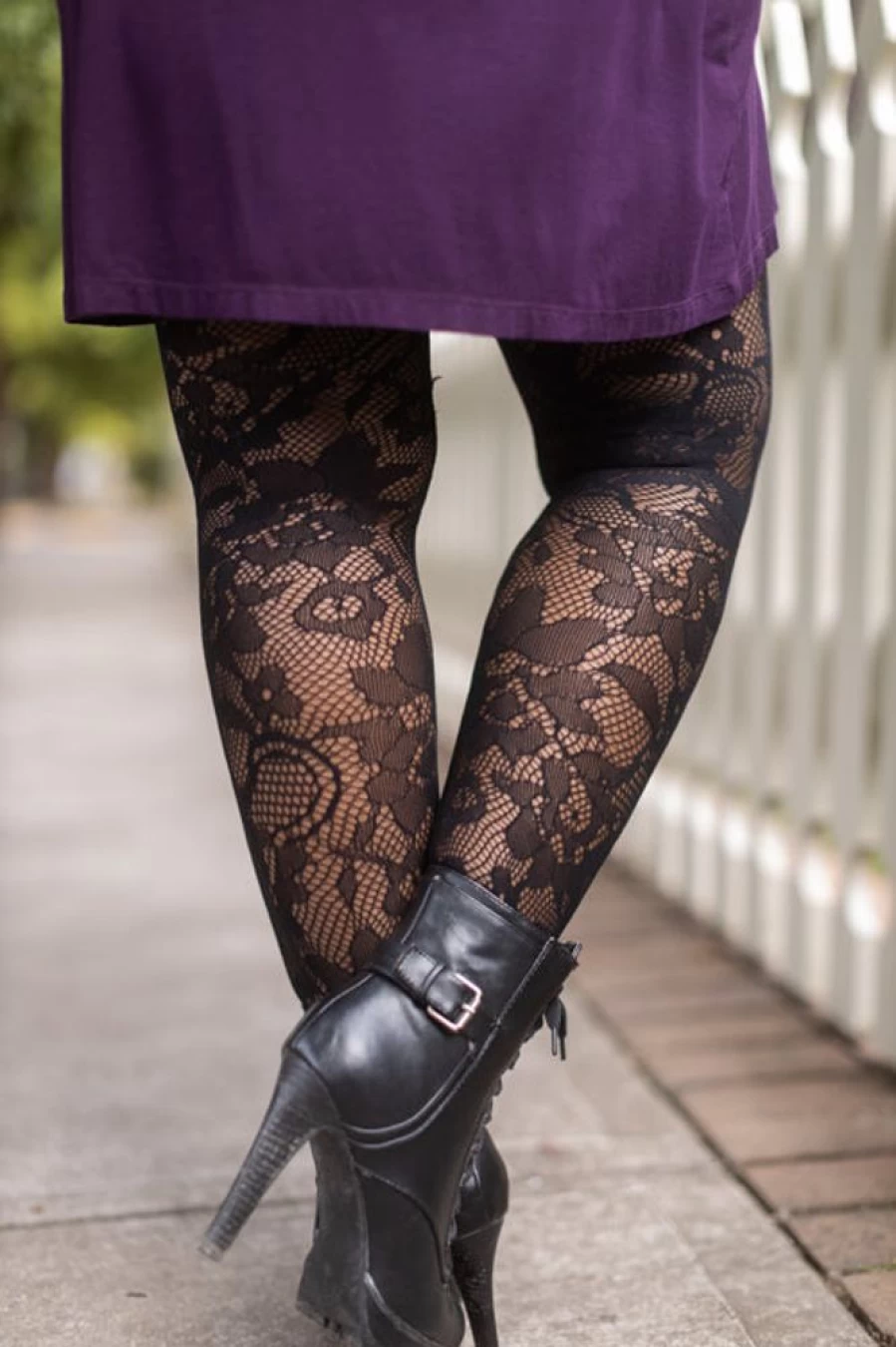 "Killer Legs Plus Size Floral Lace Fishnet Tights for Women - Stylish & Comfortable"