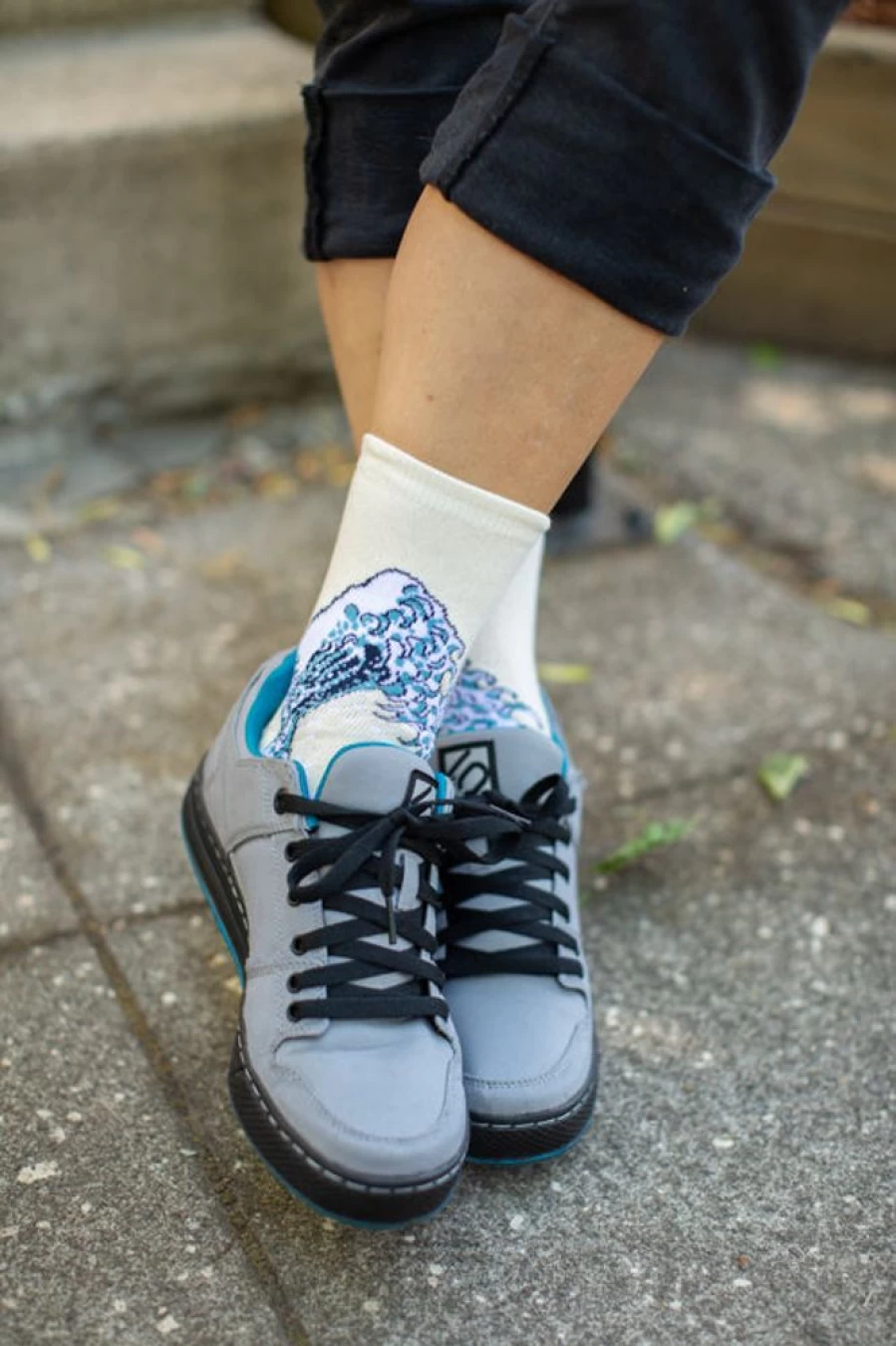 "Tabbisocks Hokusai-Inspired Japanese Tabi Socks for Men and Women"