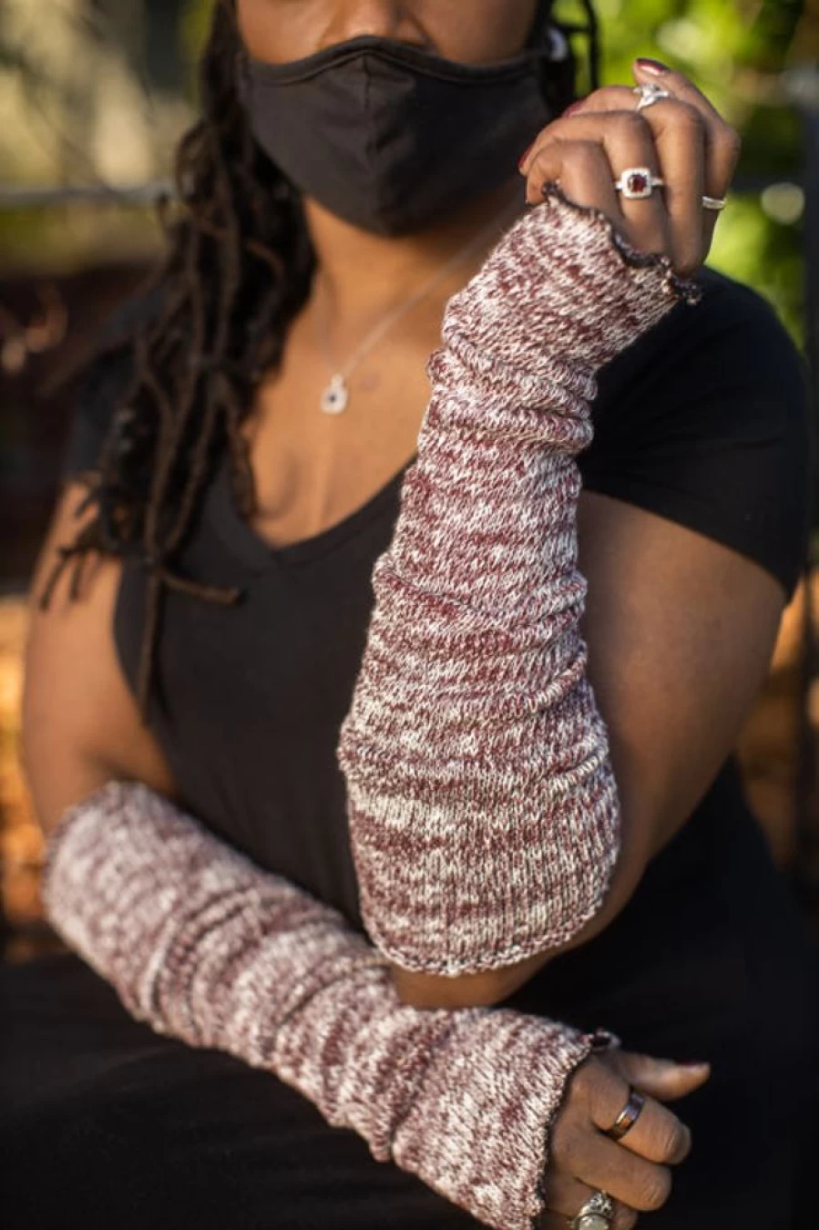 DreaM Stockings Marled Textured Scrunchable Knit Arm Warmers for Women