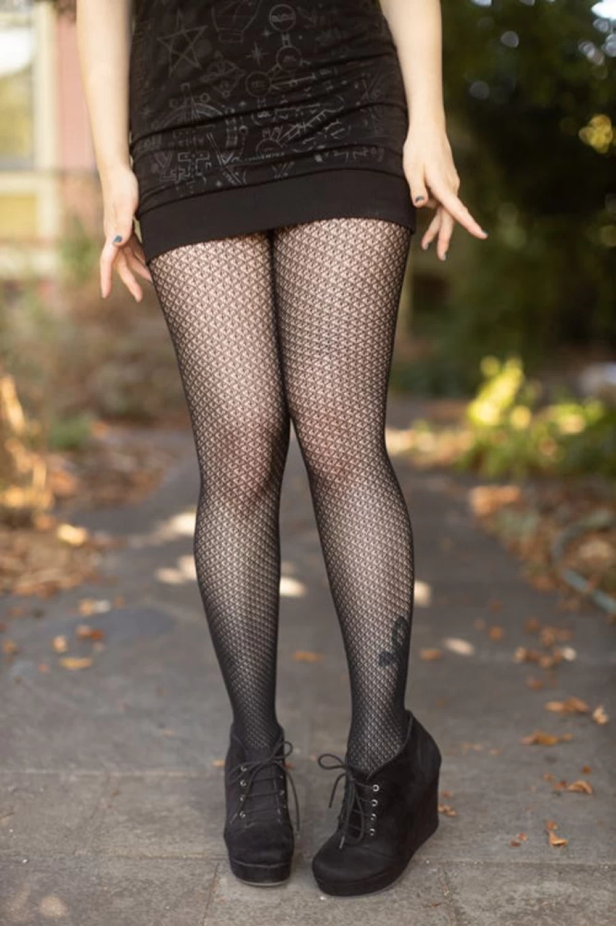 "Killer Legs Pharaoh's Fishnet Tights - Stylish & Sexy Women's Net Lingerie"