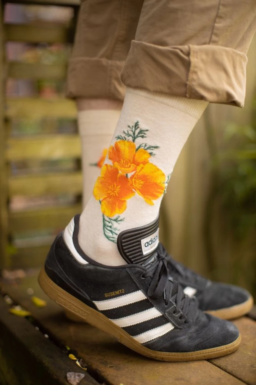 Mod Sock California Poppy Crew Socks - Colorful Floral Print Unisex Comfortable Casual Socks