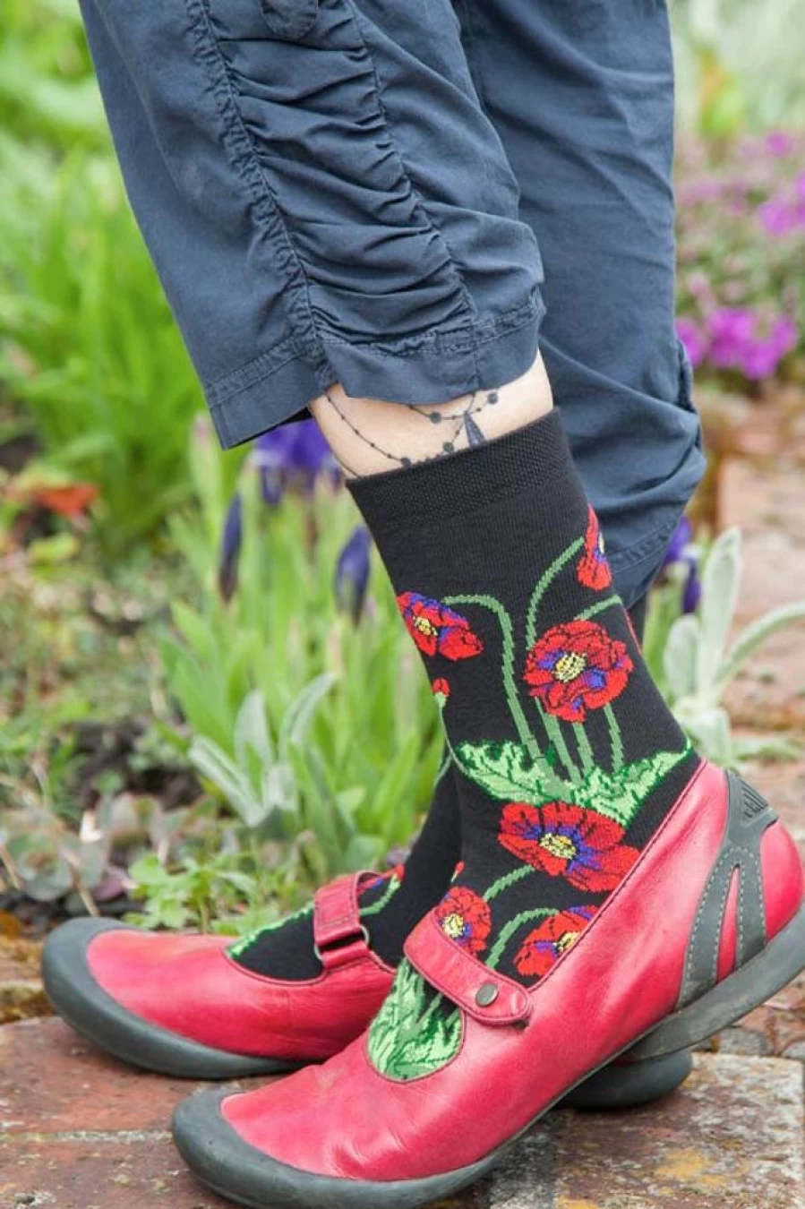 Ozone Poppies Crew - Stylish and Comfortable Unisex Apparel for Everyday Wear