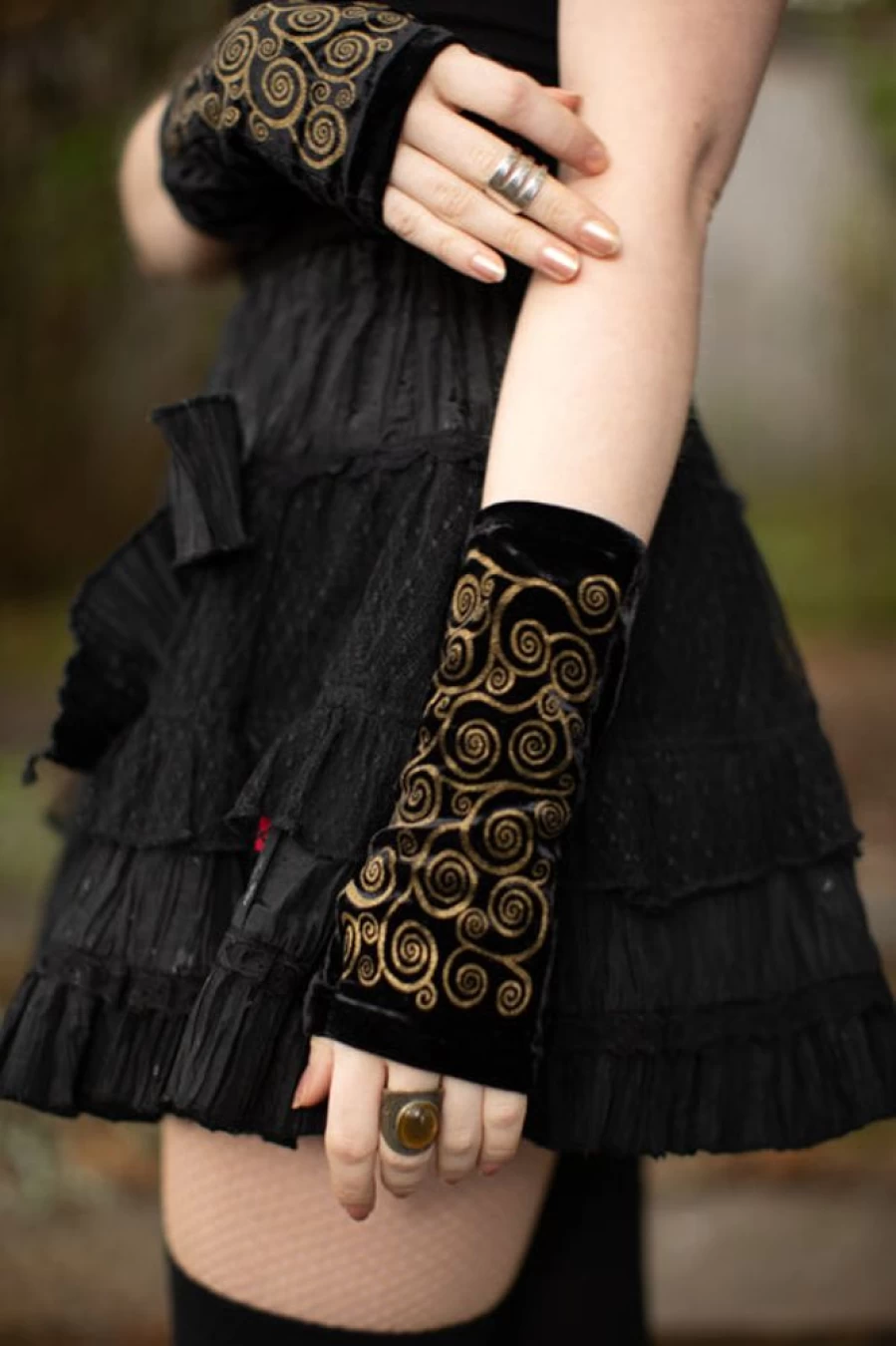 Polonova Klimt Spiral Arm Warmers - Stylish & Warm Knitted Arm Sleeves for Women & Men