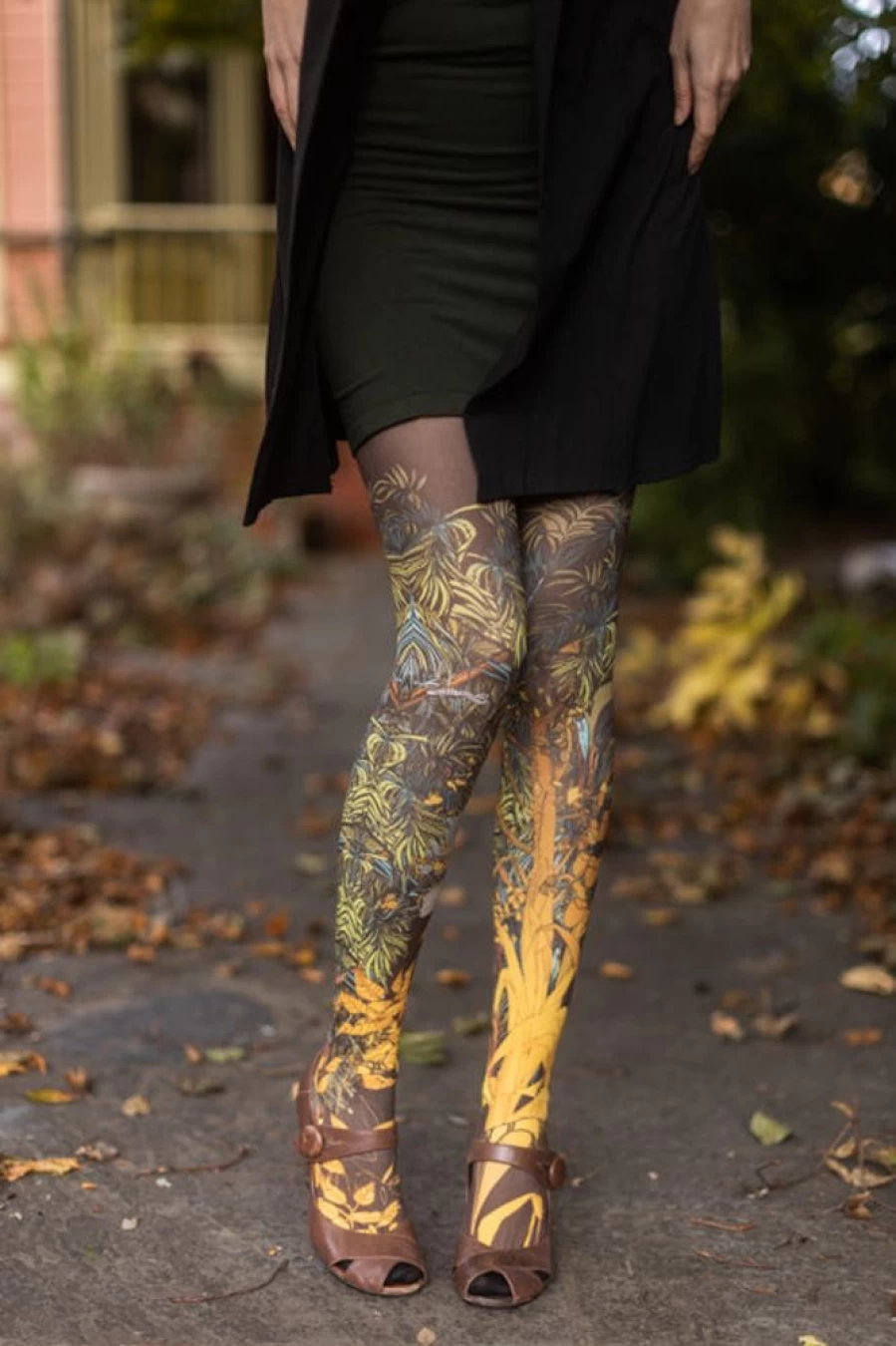 Marie Antoilette L'Ile Au Tresor Printed Tights - Vintage Inspired Fashion Legwear