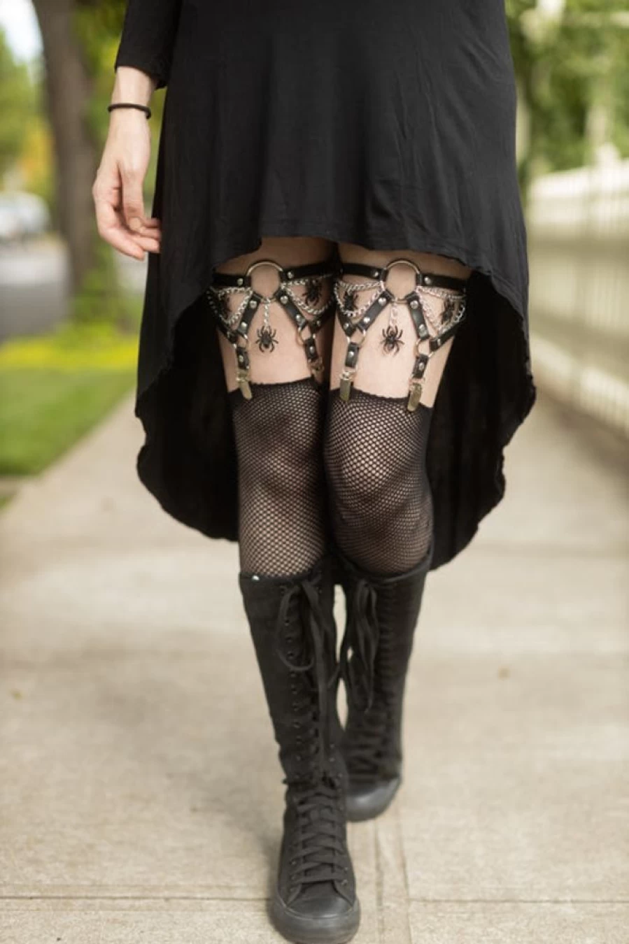"Leg Avenue Spider Web Suspender Thigh Garter Belt for Women"
