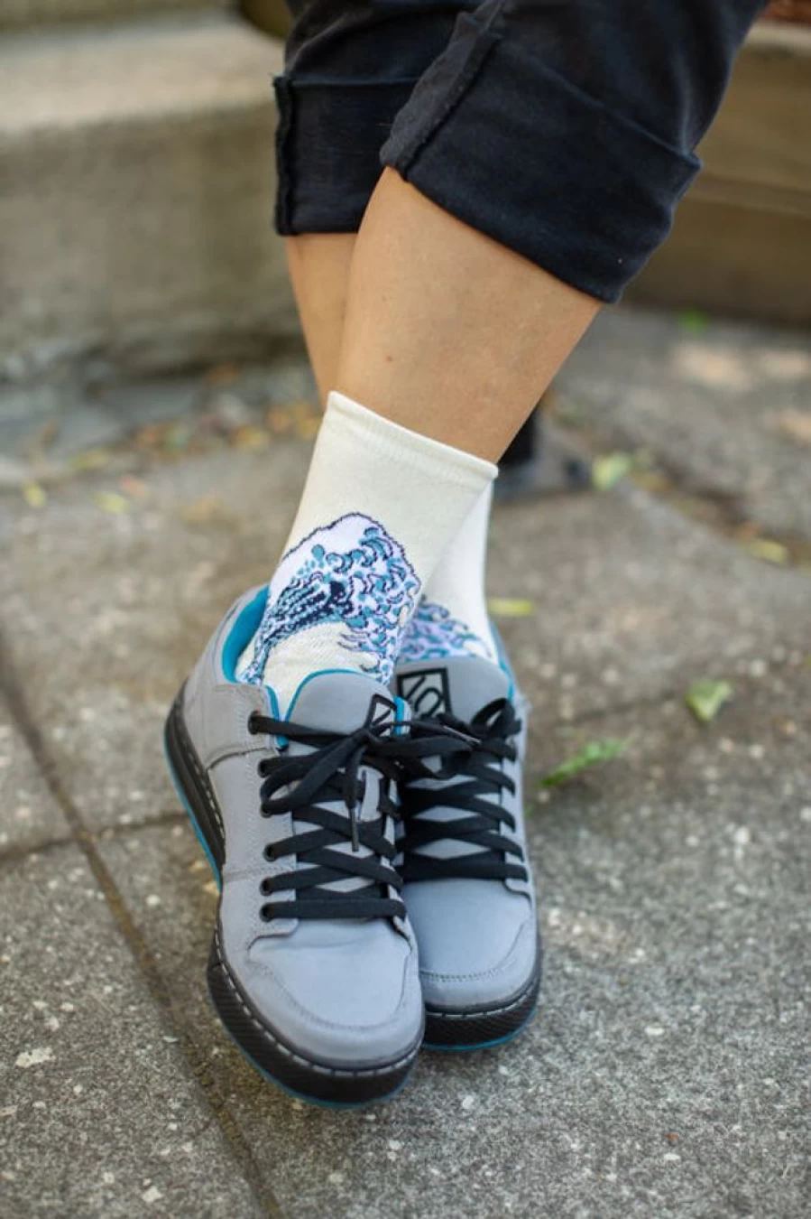 "Tabbisocks Hokusai Japanese Art Inspired Tabi Socks – Traditional Split-Toe Design"