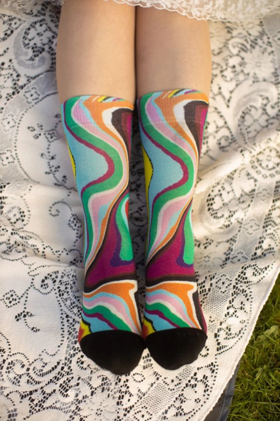 Happy Socks Rainbow Flow Crew Socks - Colorful Unisex Comfortable Casual Wear