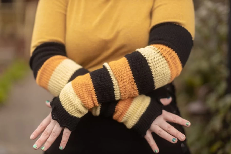 "Dream Stockings Trick Or Treat Striped Leg Warmers – Halloween Cozy Knit Accessories"