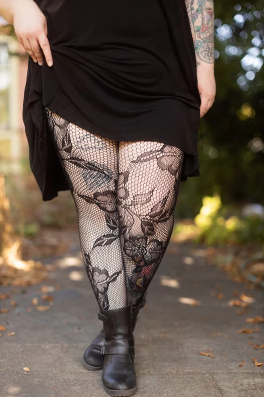 "Killer Legs Plus Size Floral Bloom Sheer Net Tights for Women"