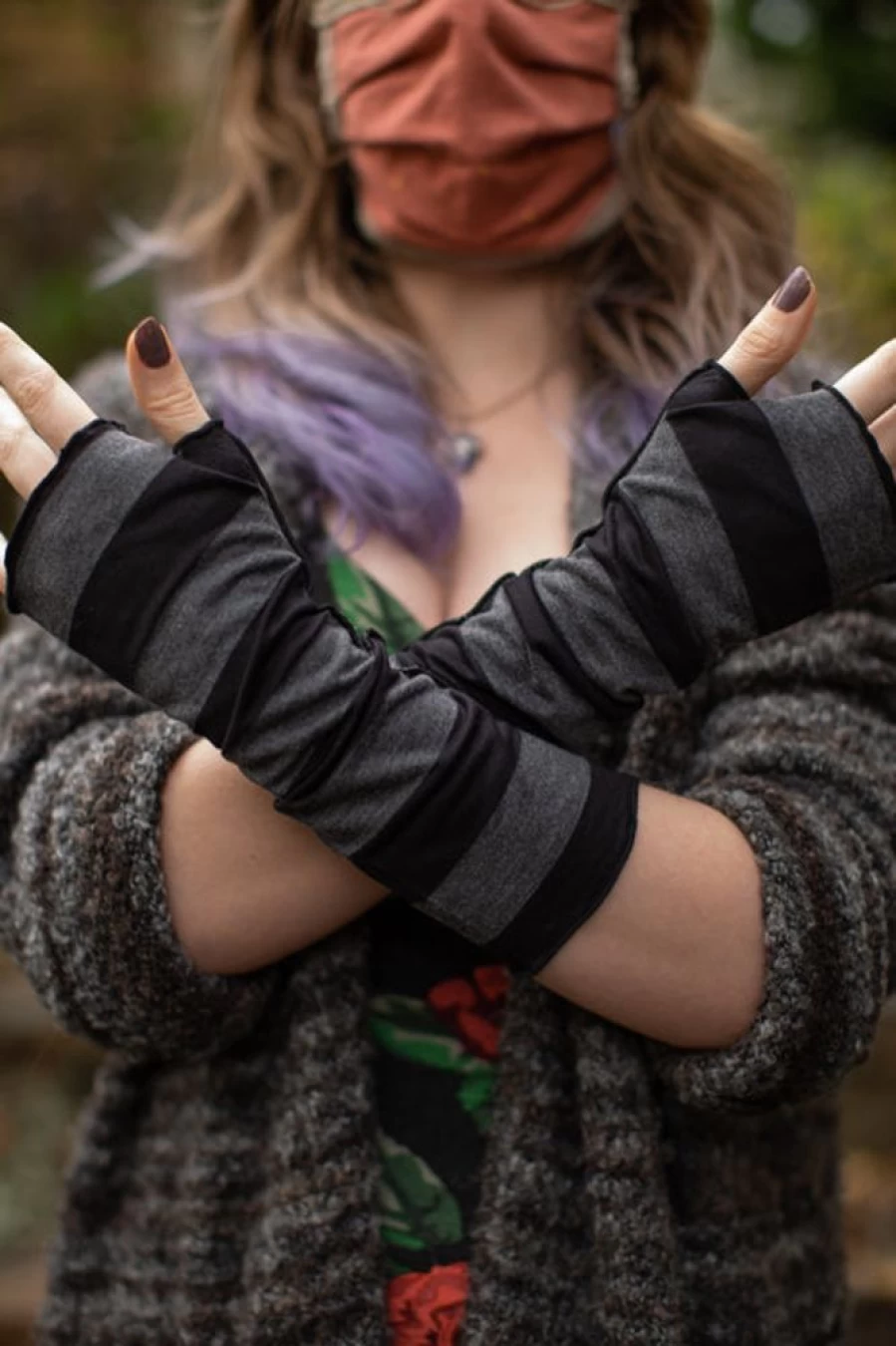 CARAUCCI Soft Rayon Striped Arm Warmers - Stylish & Comfortable Hand Wrist Sleeves for Women & Men