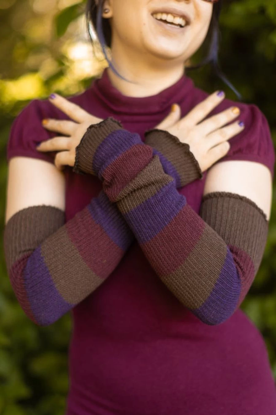 "Dream Stockings Berry Cobbler Striped Leg Warmers – Cozy Knit Winter Fashion"