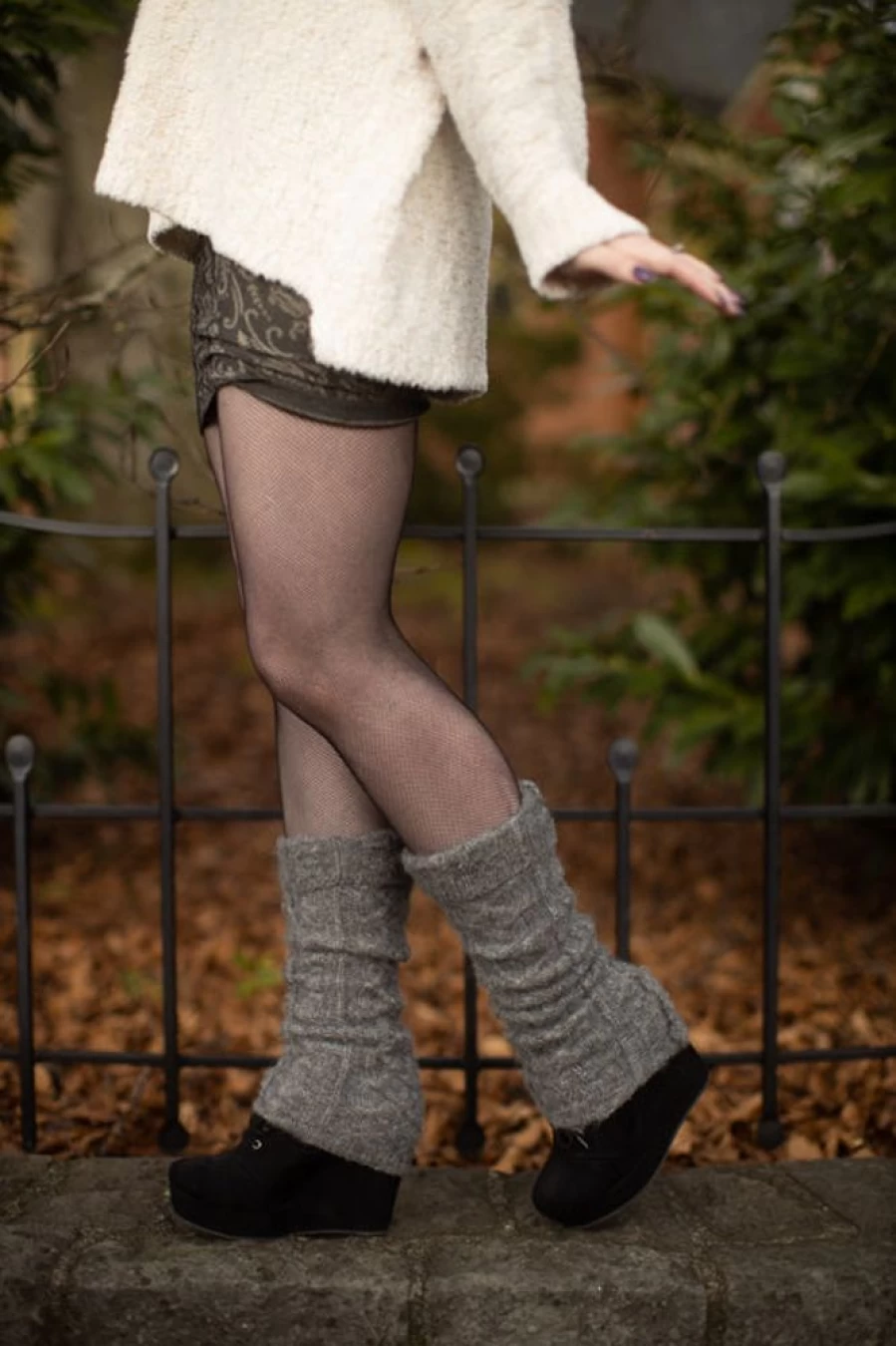 Lemon Windsor Knitted Cable Leg Warmers for Women - Cozy Winter Fashion Accessories