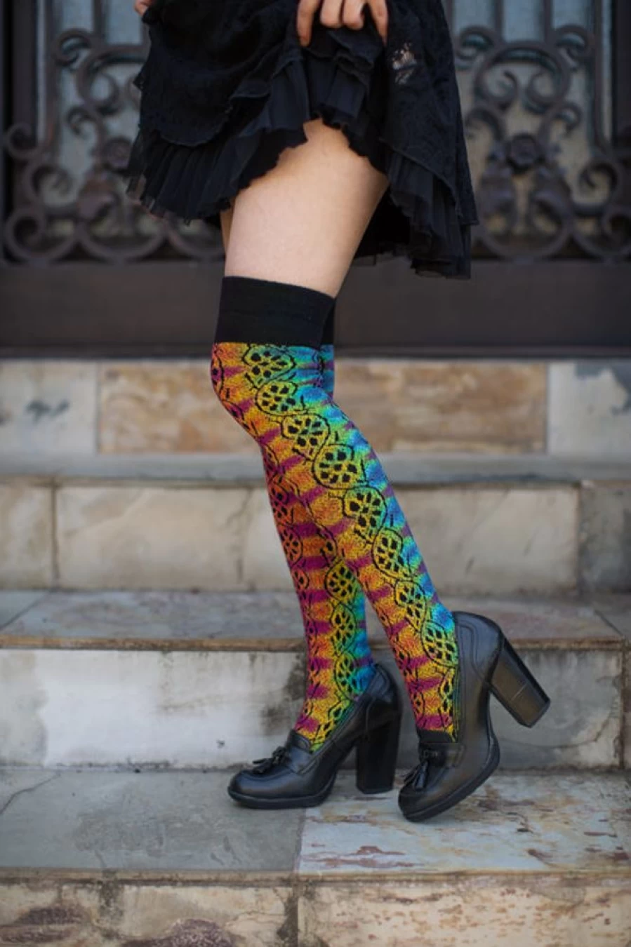 "Love Lite Precision Tie Dye Knee Socks - Vibrant Flowering Vine Pattern"
