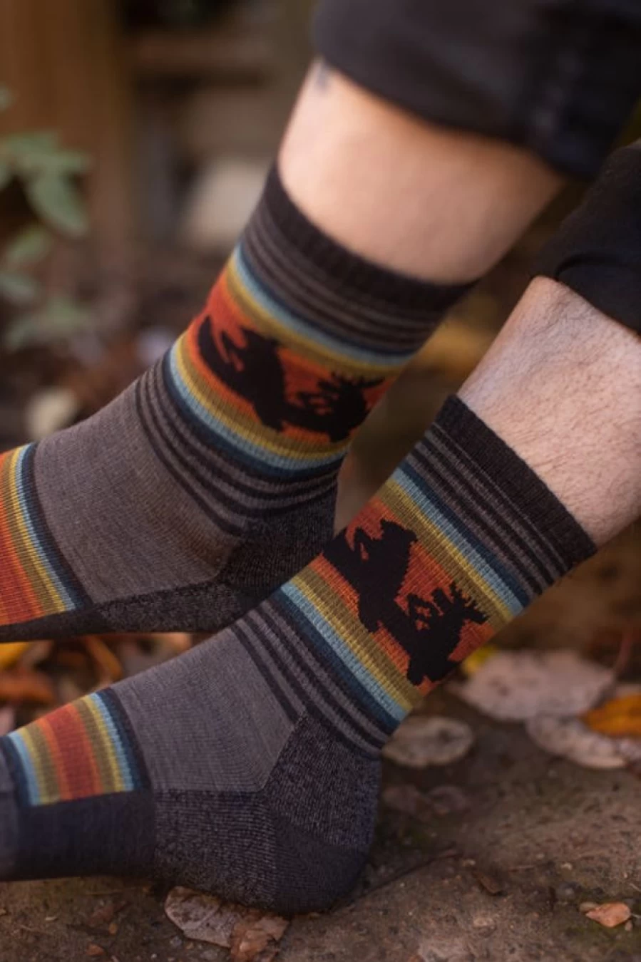 Darn Tough Willoughby Hiking Micro Crew Socks - Merino Wool, Cushioned, Moisture-Wicking for Outdoor Adventures